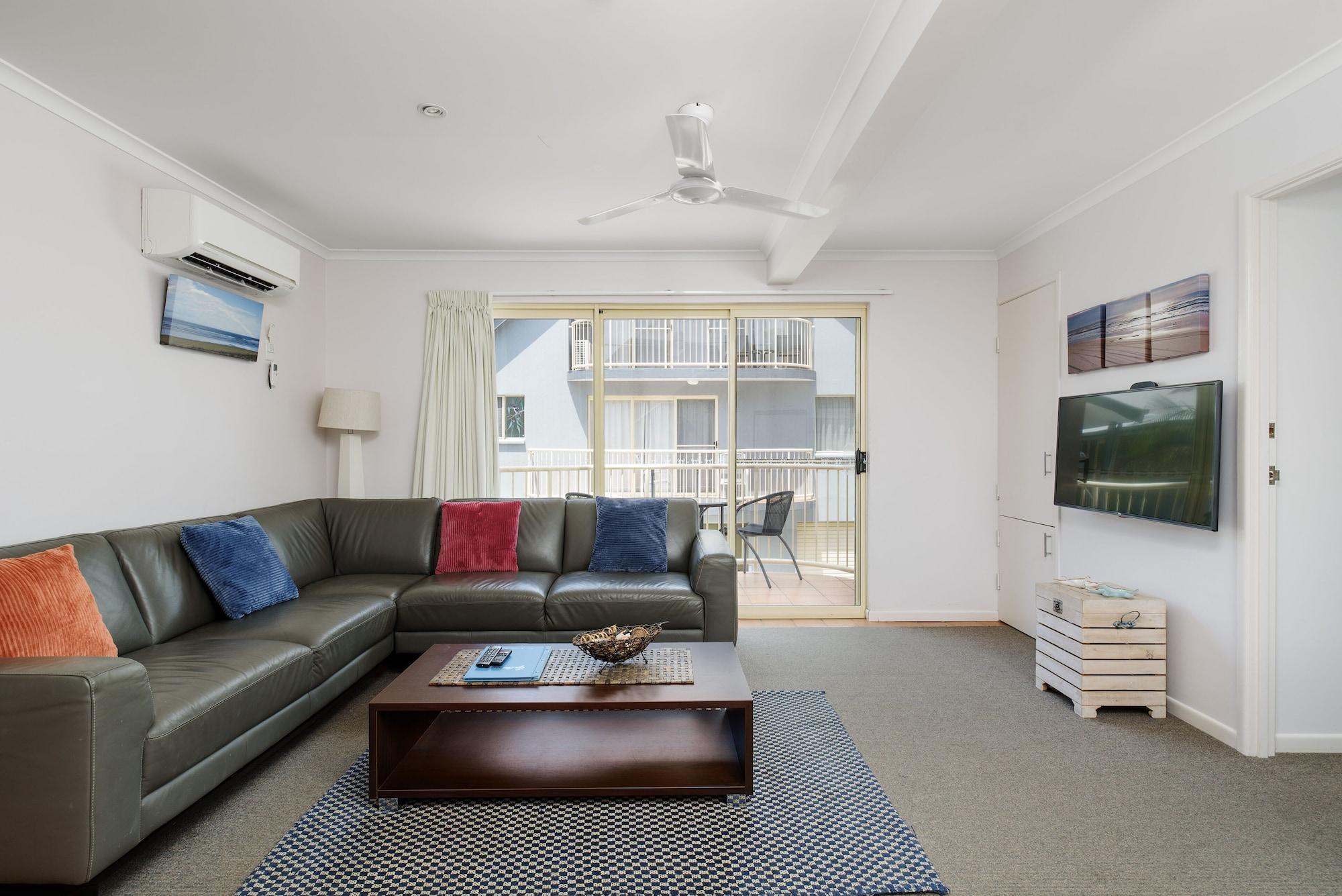 ריינבואו ביץ' Rainbow Getaway Holiday Apartments מראה חיצוני תמונה