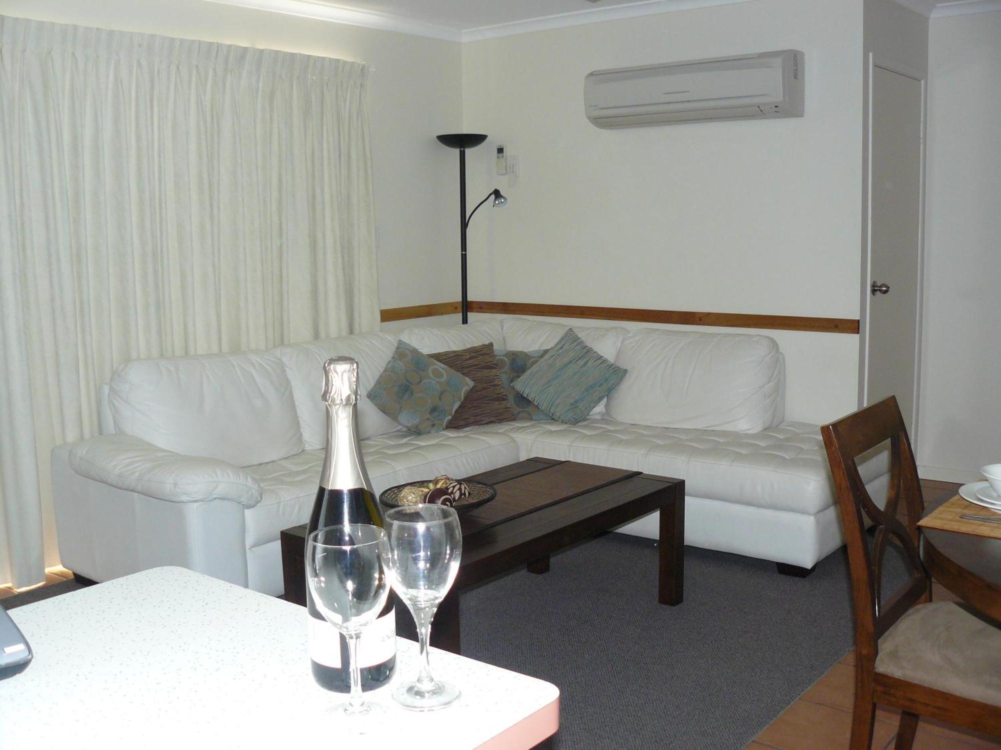 ריינבואו ביץ' Rainbow Getaway Holiday Apartments מראה חיצוני תמונה