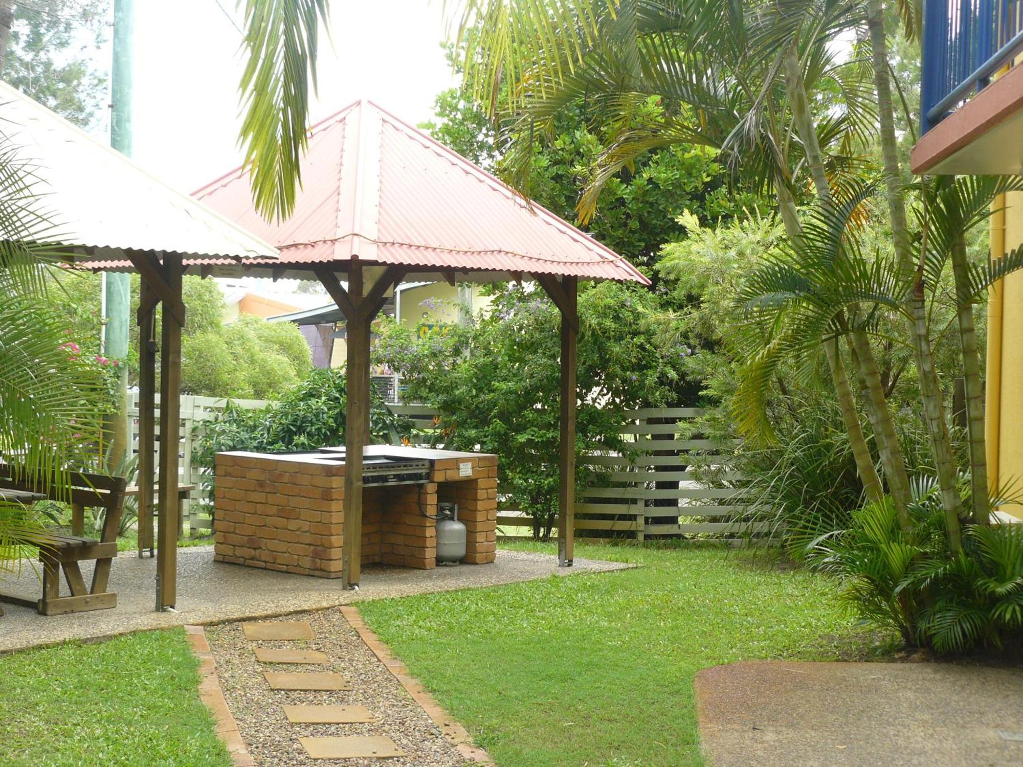 ריינבואו ביץ' Rainbow Getaway Holiday Apartments מראה חיצוני תמונה