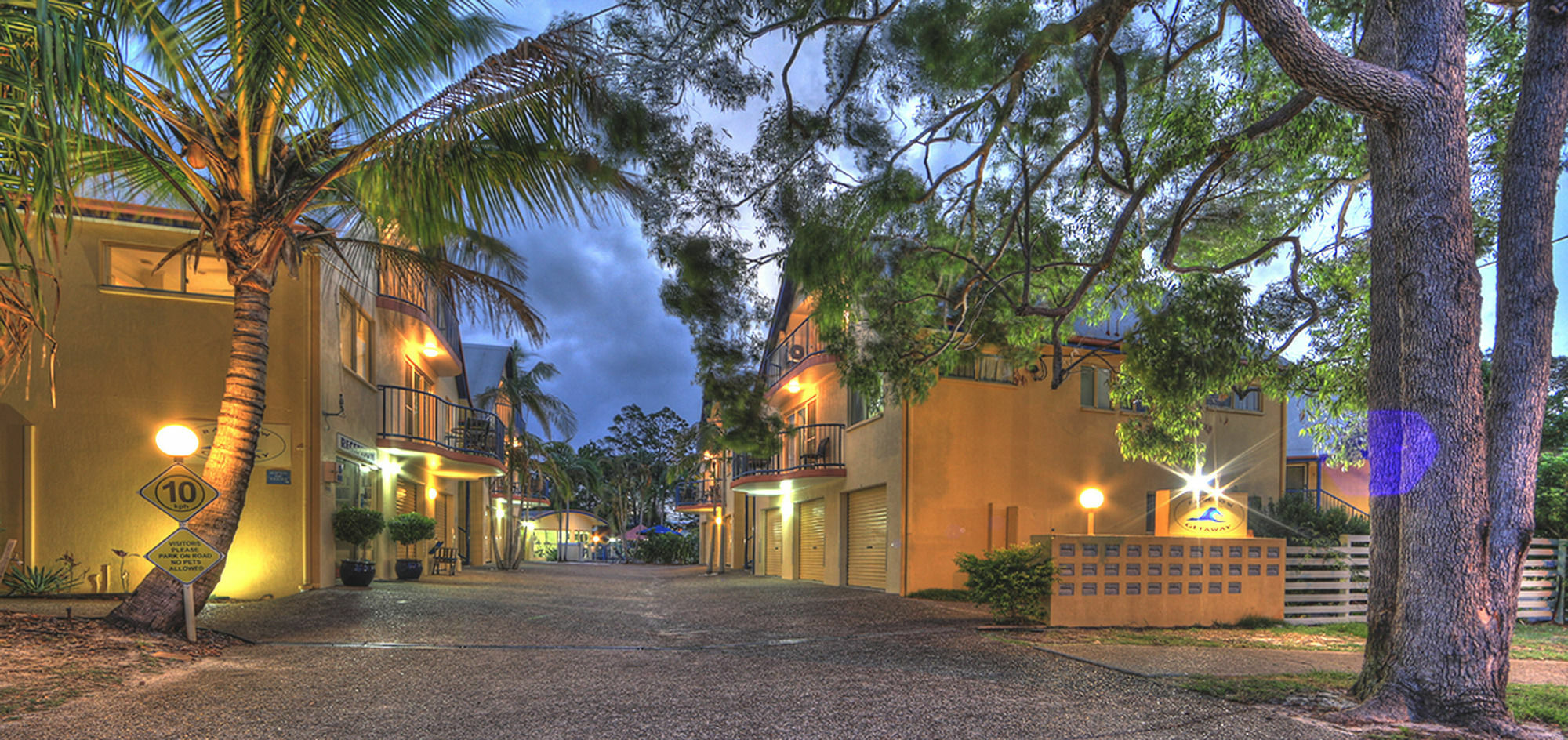 ריינבואו ביץ' Rainbow Getaway Holiday Apartments מראה חיצוני תמונה