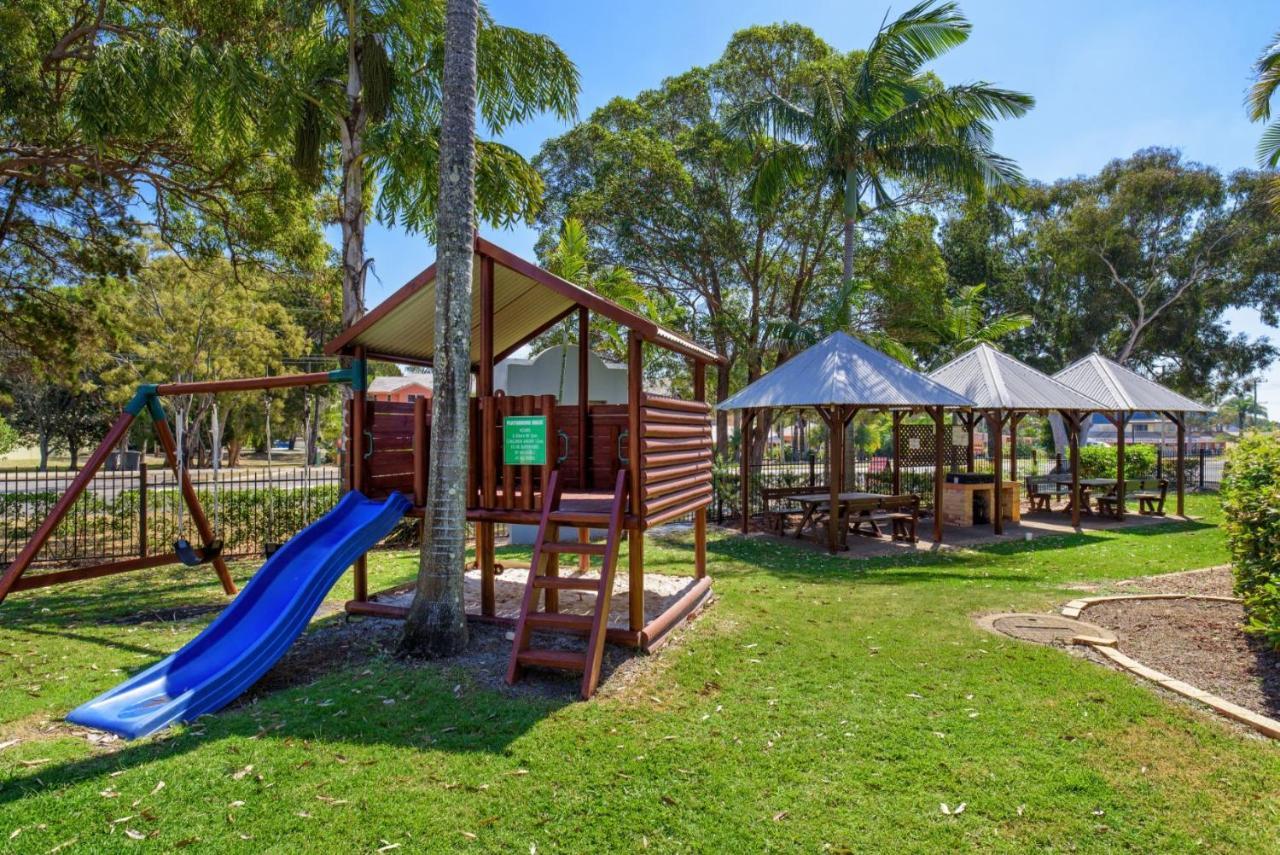 ריינבואו ביץ' Rainbow Getaway Holiday Apartments מראה חיצוני תמונה